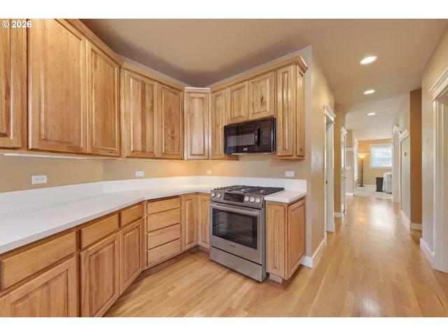 21999 Ne PARK Ln, Fairview, OR 97024