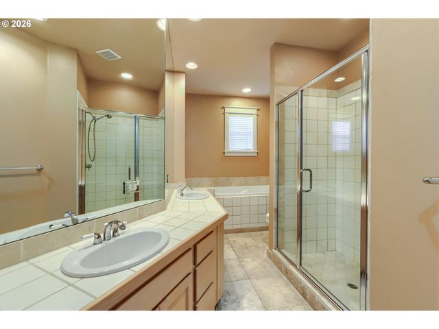 21999 Ne PARK Ln, Fairview, OR 97024