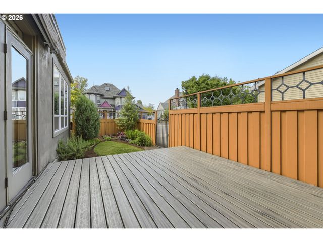 21999 Ne PARK Ln, Fairview, OR 97024