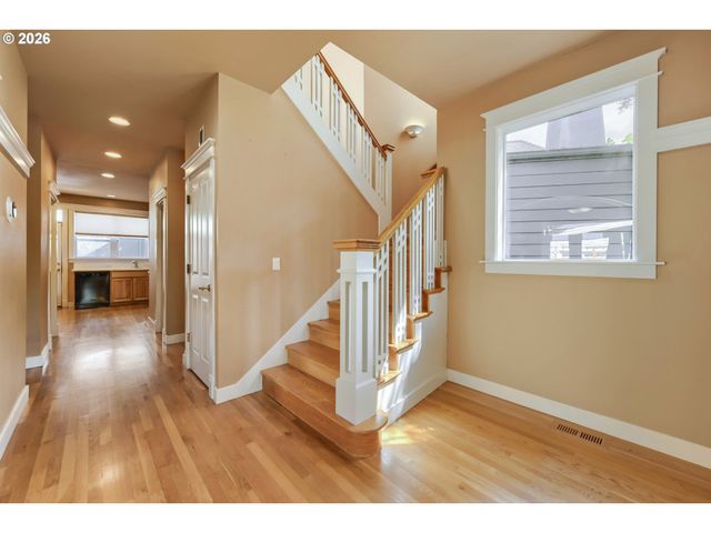 21999 Ne PARK Ln, Fairview, OR 97024