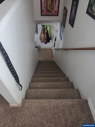 1195-1197 Shipping St NE, Salem, OR 97301