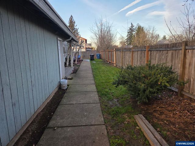 1195-1197 Shipping St NE, Salem, OR 97301