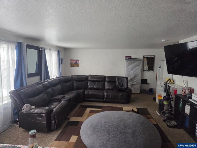 1195-1197 Shipping St NE, Salem, OR 97301