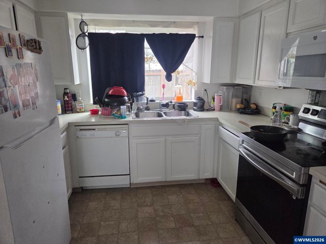 1195-1197 Shipping St NE, Salem, OR 97301