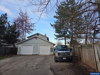 1195-1197 Shipping St NE, Salem, OR 97301