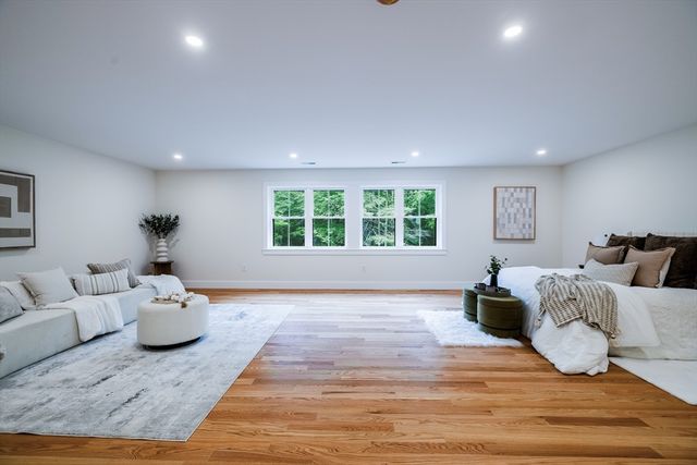583 Fletcher St, Northbridge, MA 01588