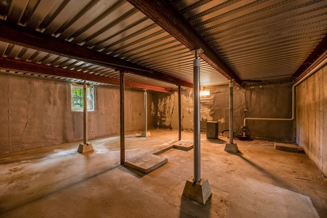 583 Fletcher St, Northbridge, MA 01588