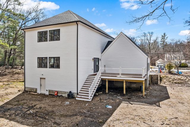 583 Fletcher St, Northbridge, MA 01588