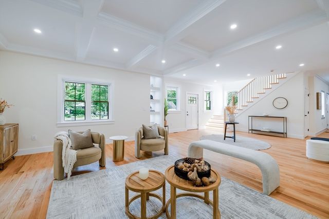 583 Fletcher St, Northbridge, MA 01588