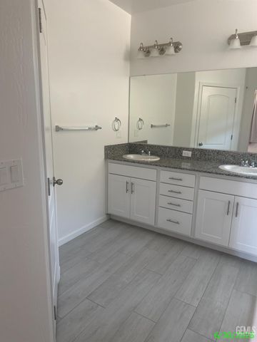 716 Montejo Court, Delano, CA 93215