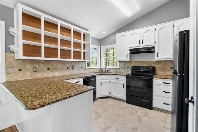 3311 Hillside Drive, Powder Springs, GA 30127