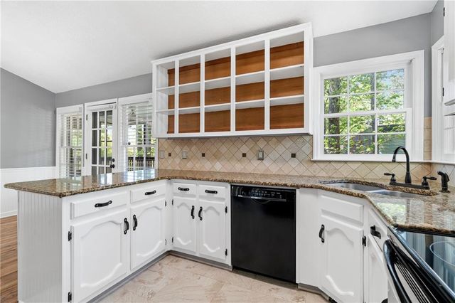 3311 Hillside Drive, Powder Springs, GA 30127