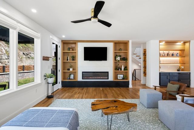 11 Mary Kenney Way, Medford, MA 02155