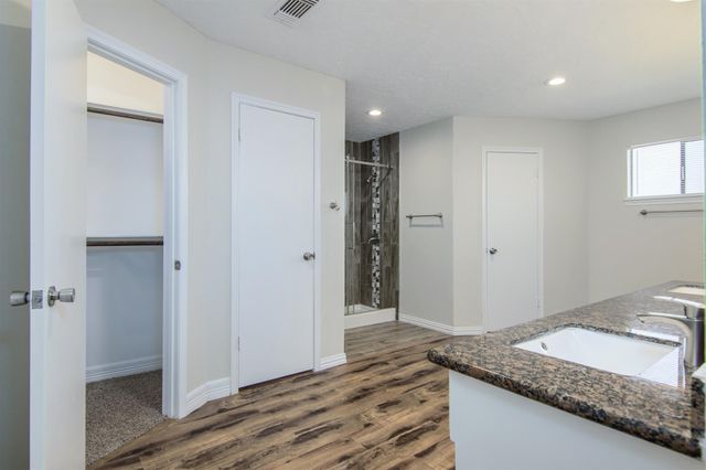 2716 Pine Cone Lane Corner, Pearland, TX 77581
