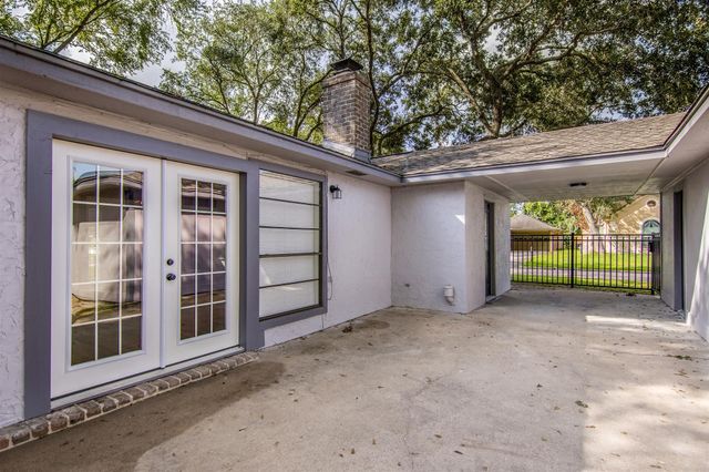 2716 Pine Cone Lane Corner, Pearland, TX 77581