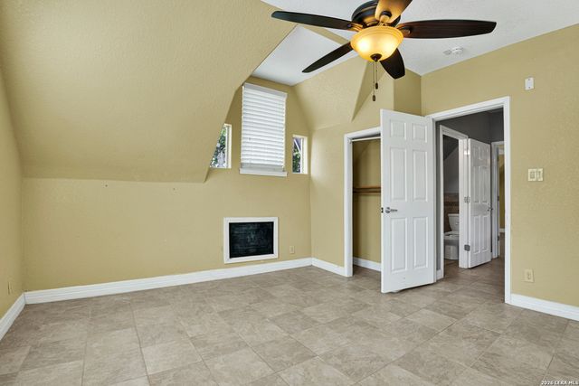 1615 W Commerce St, San Antonio, TX 78207