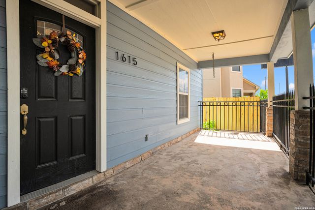 1615 W Commerce St, San Antonio, TX 78207
