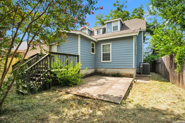 1615 W Commerce St, San Antonio, TX 78207
