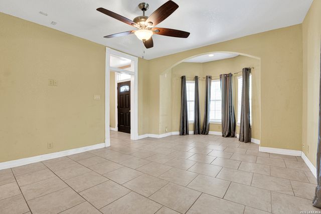 1615 W Commerce St, San Antonio, TX 78207