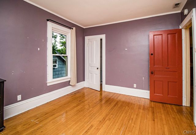 148 Clairmonte Avenue, Syracuse, NY 13207