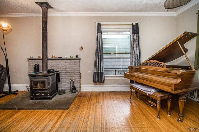 148 Clairmonte Avenue, Syracuse, NY 13207
