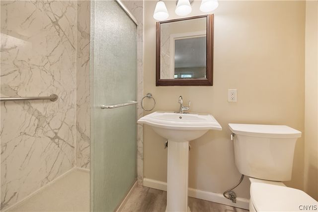 204 Donlin Drive, Salina, NY 13088