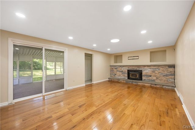 204 Donlin Drive, Salina, NY 13088