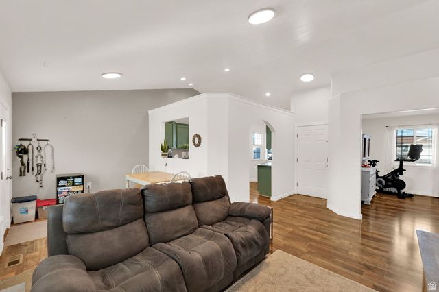 4277 W 5250 S, Roy, UT 84067