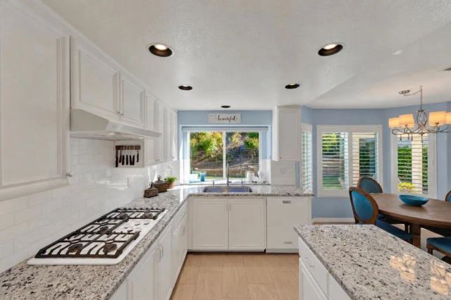 3733 Southridge Way, Oceanside, CA 92056