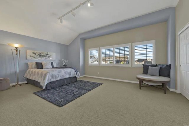 3733 Southridge Way, Oceanside, CA 92056