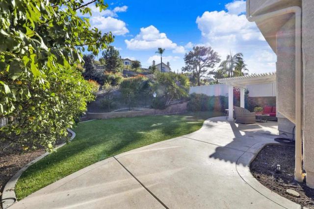 3733 Southridge Way, Oceanside, CA 92056