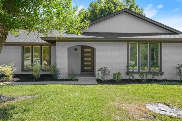 1400 S Meadows DR, Austin, TX 78758