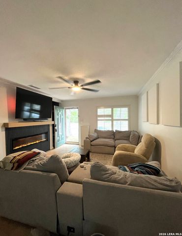 305 Jeanette, Converse, TX 78109