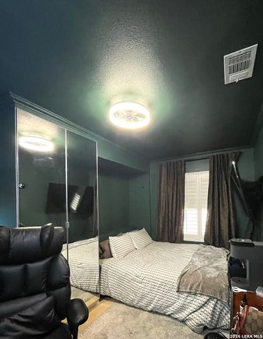 305 Jeanette, Converse, TX 78109