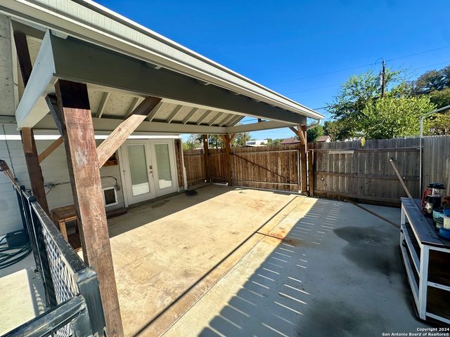 2029 BLUERIDGE DR, Canyon Lake, TX 78133