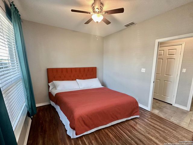 2029 BLUERIDGE DR, Canyon Lake, TX 78133