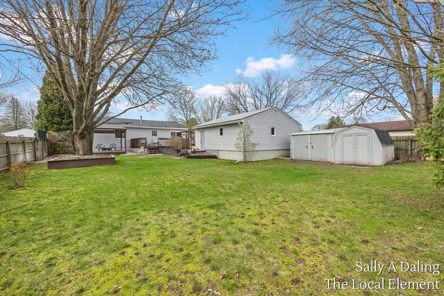 808 E Grant Street, Greenville City, MI 48838
