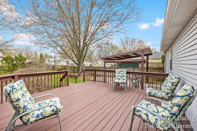 808 E Grant Street, Greenville City, MI 48838