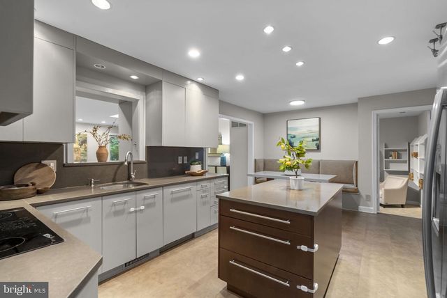 419 WATTS BRANCH PKWY, Potomac, MD 20854