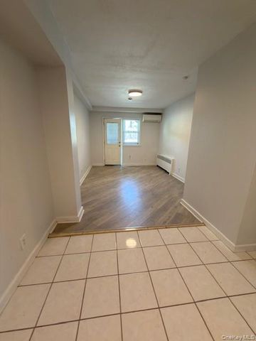 195-27 37 Ave First Fl, Flushing, NY 11358