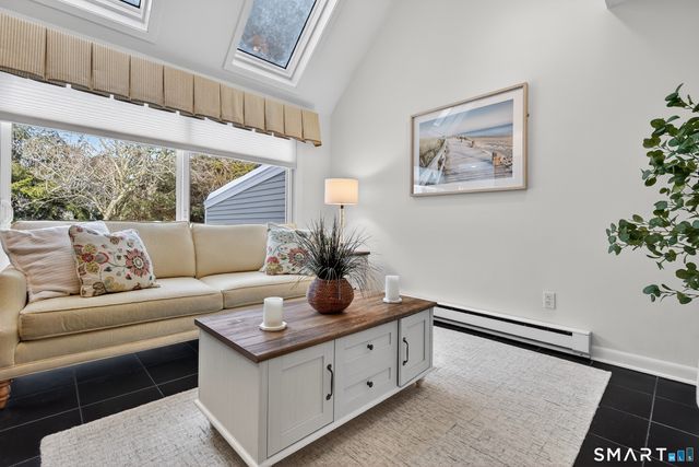 14 Centre Village Drive 14, Madison, CT 06443