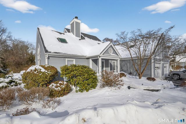 14 Centre Village Drive 14, Madison, CT 06443