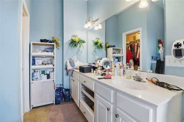 15 High Point Circle, Newnan, GA 30265