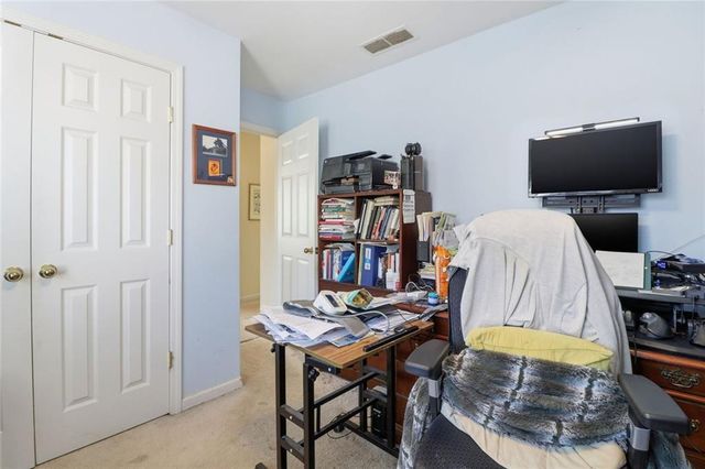 15 High Point Circle, Newnan, GA 30265