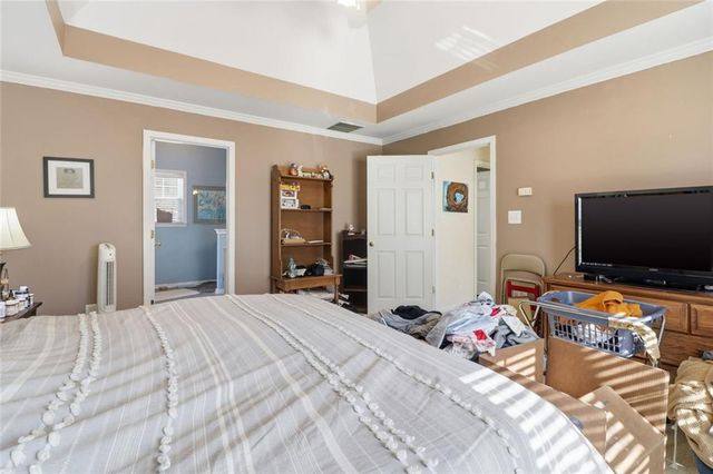 15 High Point Circle, Newnan, GA 30265