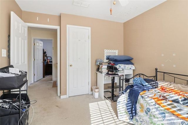 15 High Point Circle, Newnan, GA 30265