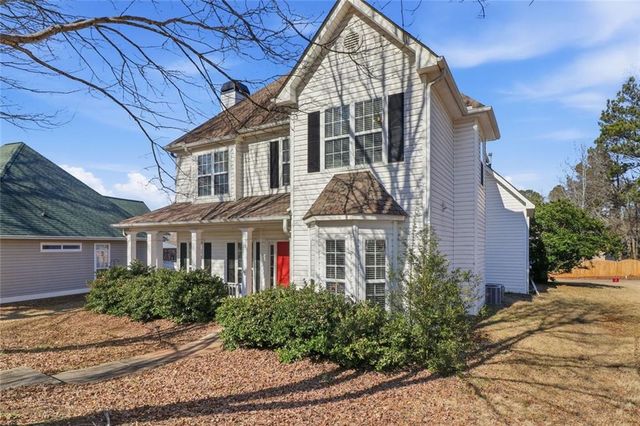 15 High Point Circle, Newnan, GA 30265