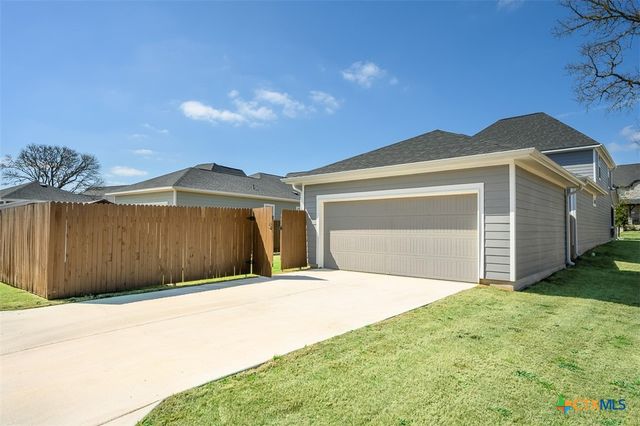 225 Villars Drive, Salado, TX 76571
