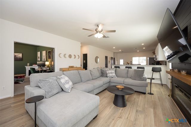 225 Villars Drive, Salado, TX 76571