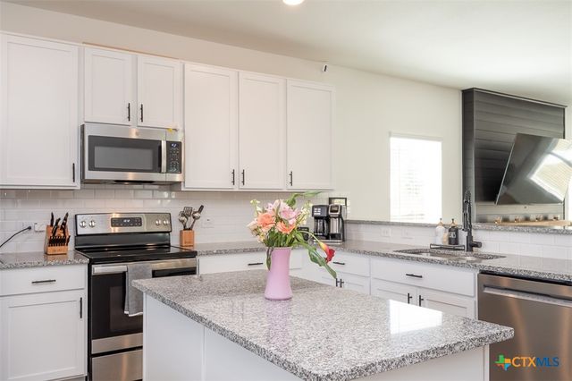 225 Villars Drive, Salado, TX 76571